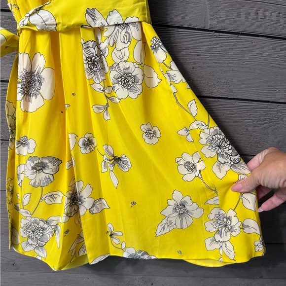 NWT Alice + Olivia Susana Yellow Floral Wrap Mini Dress Begonia Citrus Sz 10 - Picture 12 of 15